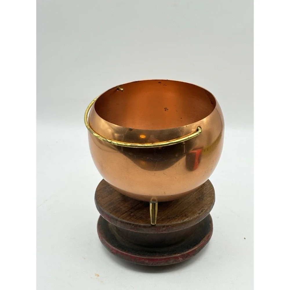 VINTAGE COPPERCRAFT GUILD COPPER CALDERON POT BASKET BRASS HANDLE TAUNTON MASS
